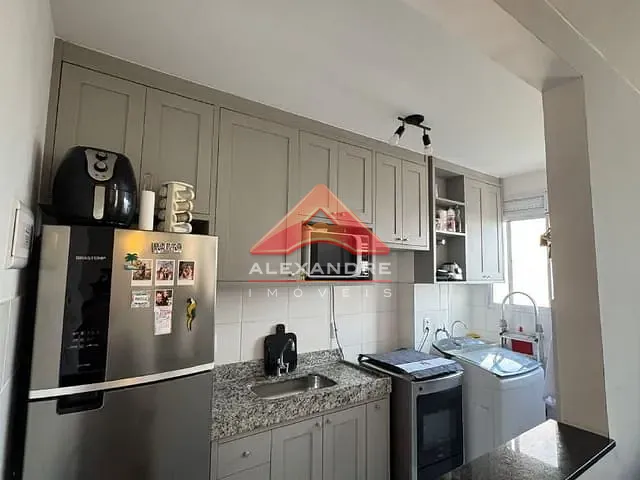 Apartamento 2 quartos e 1 banheiro, à venda, no bairro Jardim das Indústrias em São José dos Campos
