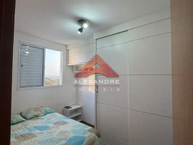 Apartamento 2 quartos e 1 banheiro, à venda, no bairro Jardim das Indústrias em São José dos Campos