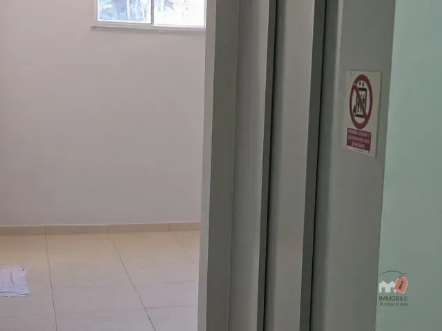 Apartamento 2 quartos e 1 banheiro, para alugar, no bairro Duarte Silveira em Petrópolis