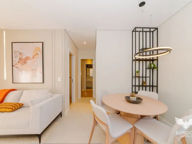Apartamento 2 quartos e 2 banheiros, à venda, no bairro Campo Comprido em Curitiba