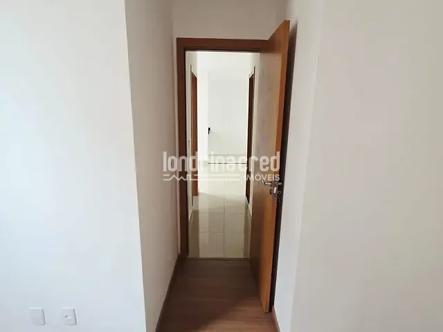 Apartamento 2 quartos e 1 banheiro, à venda, no bairro Condomínio Laguna Málaga em Londrina