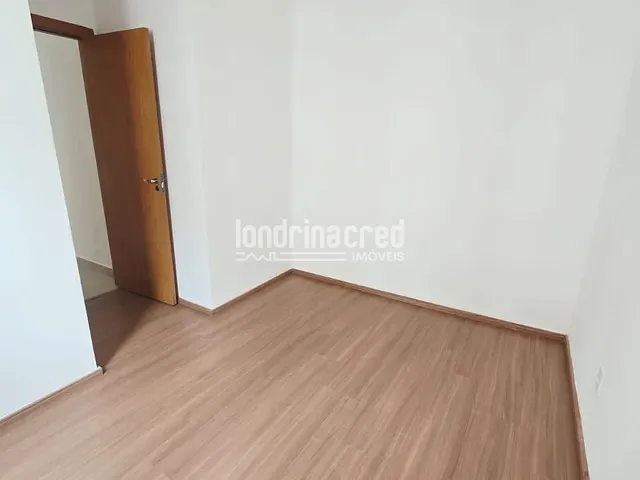 Apartamento 2 quartos e 1 banheiro, à venda, no bairro Condomínio Laguna Málaga em Londrina