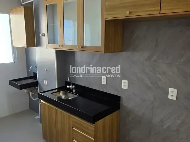 Apartamento 2 quartos e 1 banheiro, à venda, no bairro Condomínio Laguna Málaga em Londrina