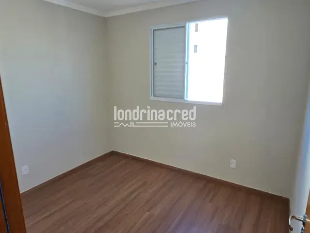 Apartamento 2 quartos e 1 banheiro, à venda, no bairro Condomínio Laguna Málaga em Londrina