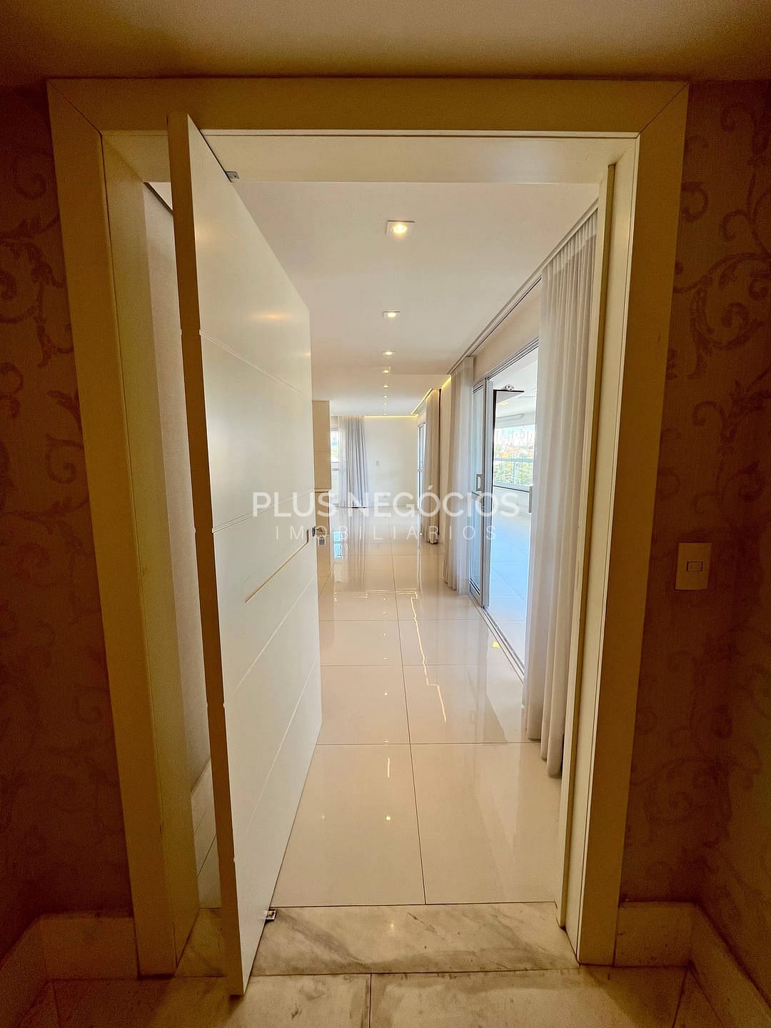 Apartamento para alugar com 4 quartos, 340m² - Foto 44