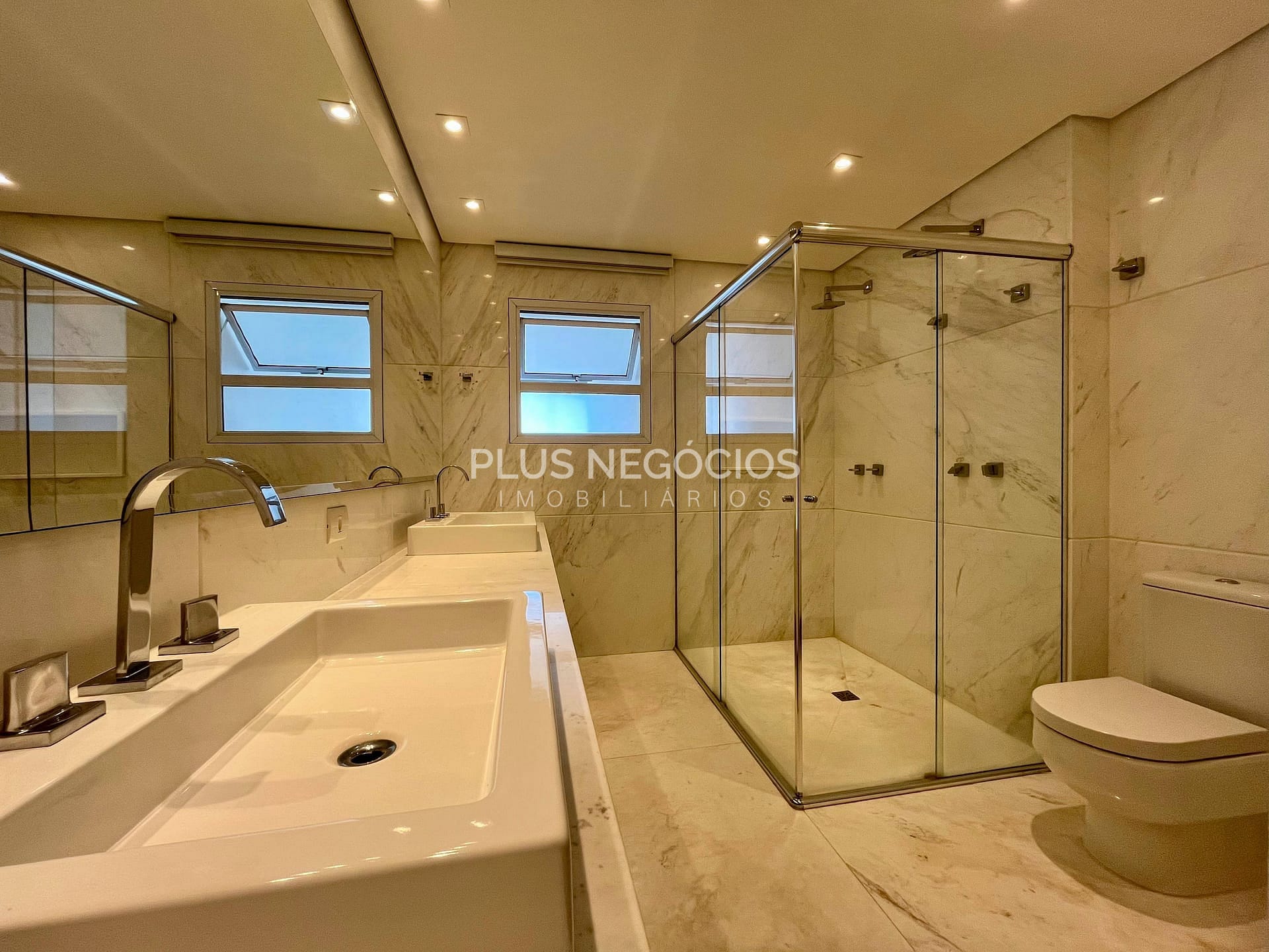 Apartamento para alugar com 4 quartos, 340m² - Foto 22