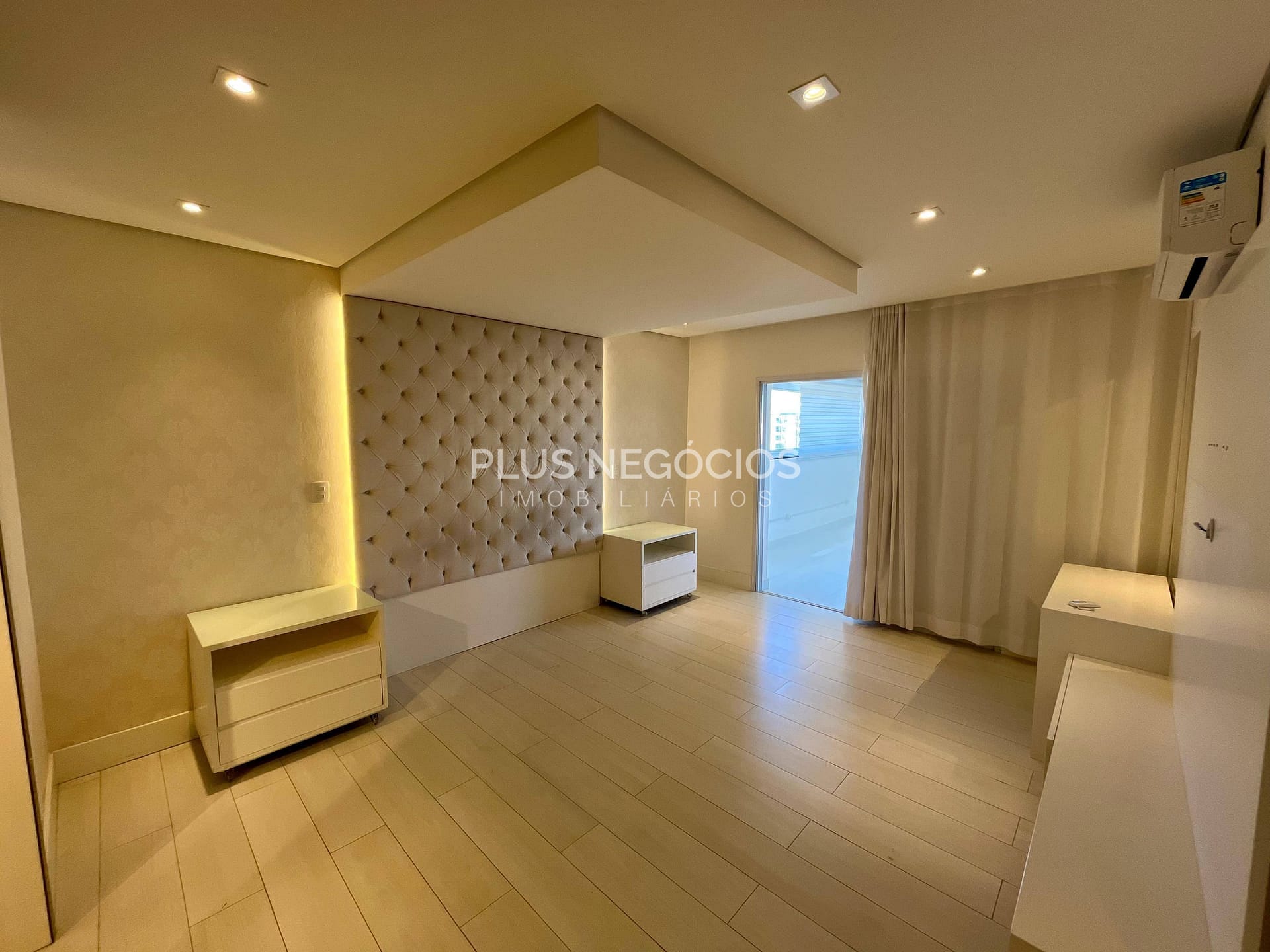 Apartamento para alugar com 4 quartos, 340m² - Foto 60