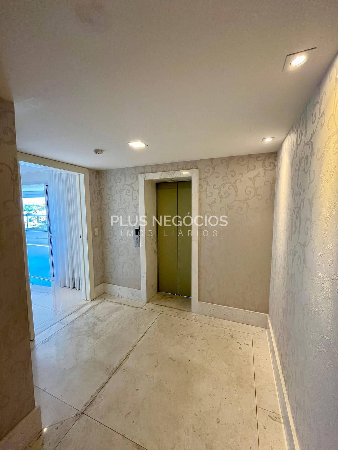 Apartamento para alugar com 4 quartos, 340m² - Foto 40