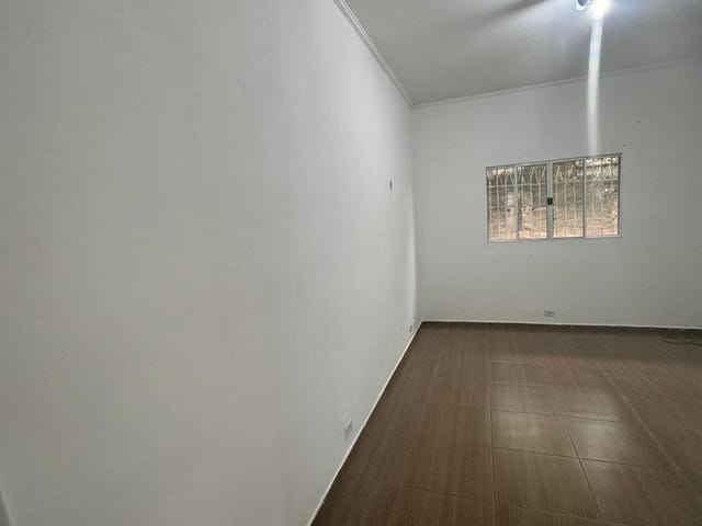 Foto do Apartamento - Apartamento à Venda no Térreo - Residencial Vale Verde - Jandira - SP. 2 Dormitórios, Sala, Cozinha, Banheiro, Área de serviço e Vaga de garagem. | Collina Imóveis