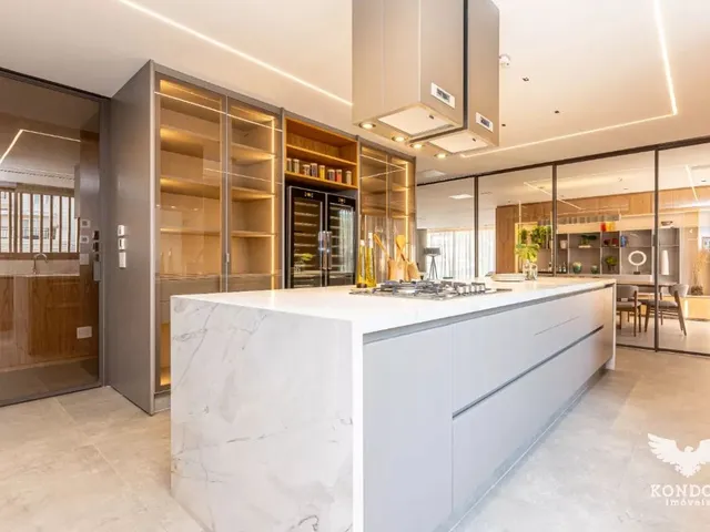 Apartamento 4 quartos e 5 banheiros, à venda, no bairro Bigorrilho em Curitiba
