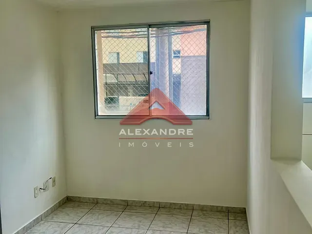 Apartamento 2 quartos e 1 banheiro, à venda, no bairro Conjunto Residencial Trinta e Um de Março em São José dos Campos