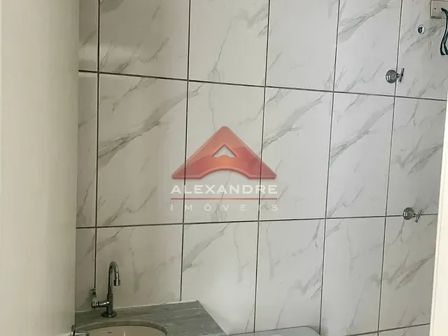 Apartamento 2 quartos e 1 banheiro, à venda, no bairro Conjunto Residencial Trinta e Um de Março em São José dos Campos