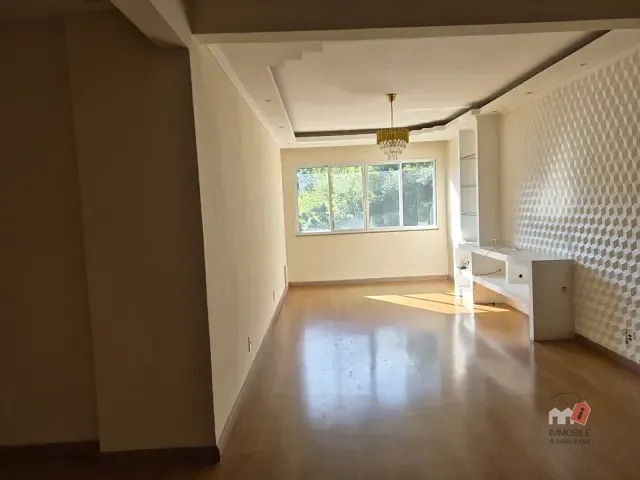 Apartamento 2 quartos e 2 banheiros, para alugar, no bairro Centro em Petrópolis