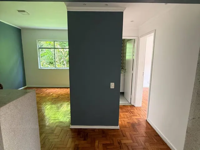 Apartamento 1 quarto e 1 banheiro, à venda, no bairro Castelanea em Petrópolis