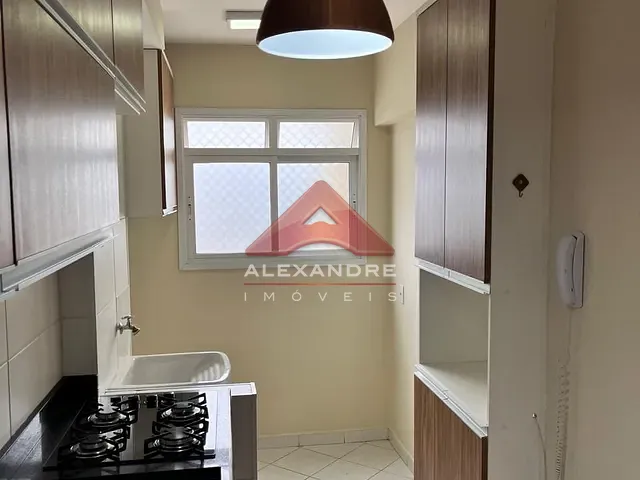 Apartamento 2 quartos e 1 banheiro, à venda, no bairro Jardim Ismênia em São José dos Campos