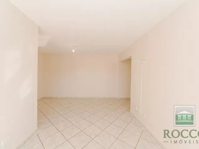 Apartamento 3 quartos e 2 banheiros, para alugar, no bairro Bacacheri em Curitiba