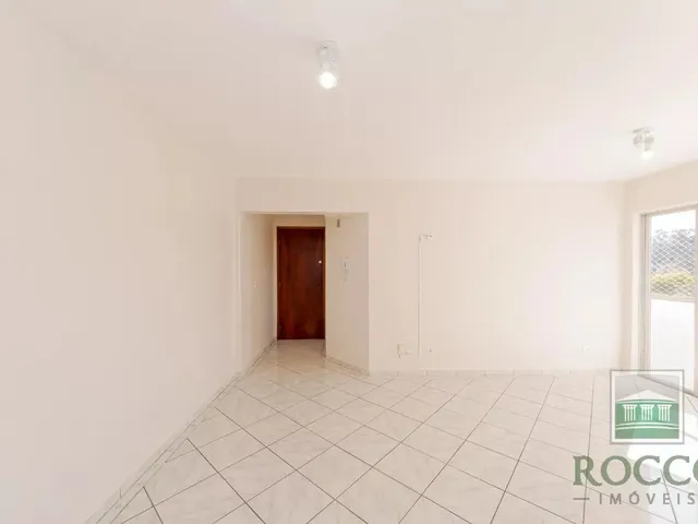 Apartamento 3 quartos e 2 banheiros, para alugar, no bairro Bacacheri em Curitiba