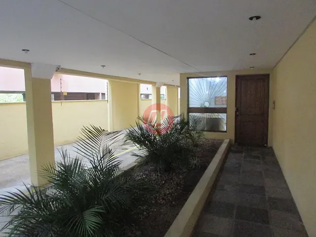 Apartamento com 80m² 2 quartos e 1 banheiro, à venda, no bairro Petrópolis em Porto Alegre