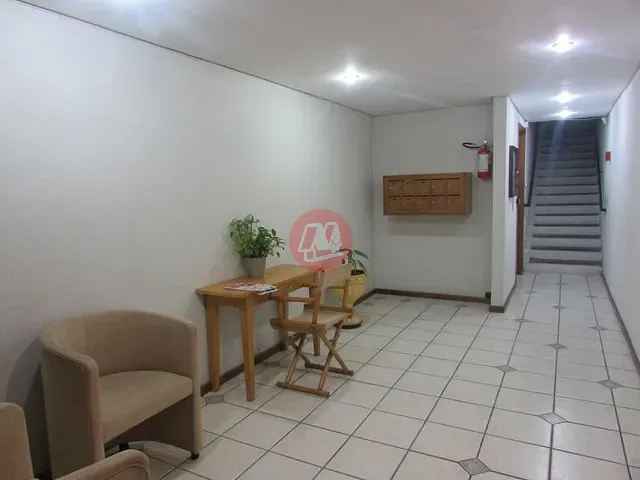 Apartamento com 80m² 2 quartos e 1 banheiro, à venda, no bairro Petrópolis em Porto Alegre