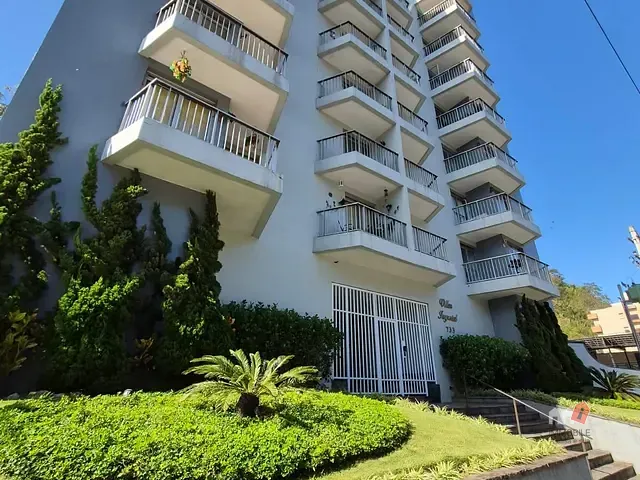 Apartamento 2 quartos e 3 banheiros, à venda ou para alugar, no bairro Coronel Veiga em Petrópolis