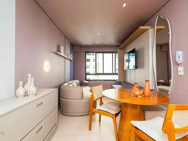 Apartamento 1 quarto e 1 banheiro, à venda, no bairro Centro em Curitiba