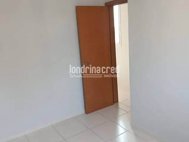 Apartamento 2 quartos e 1 banheiro, à venda, no bairro Lagoa Dourada em Londrina