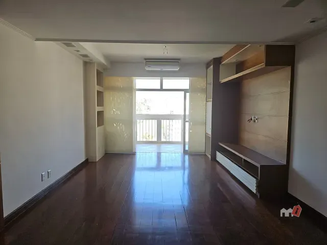 Apartamento 3 quartos e 2 banheiros, à venda, no bairro Centro em Petrópolis