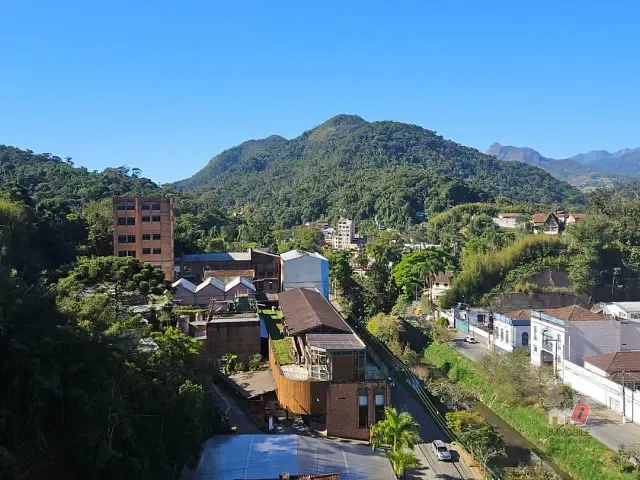 Apartamento 3 quartos e 2 banheiros, à venda, no bairro Centro em Petrópolis