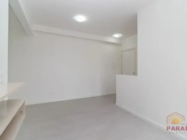 Apartamento 2 quartos e 1 banheiro, para alugar, no bairro Novo Mundo em Curitiba
