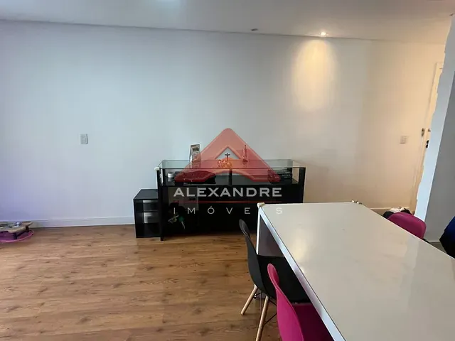 Apartamento 3 quartos e 1 banheiro, à venda, no bairro Vila Sanches em São José dos Campos
