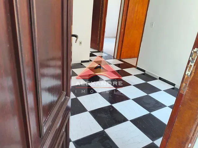 Apartamento 2 quartos e 1 banheiro, para alugar, no bairro Vila Industrial em São José dos Campos