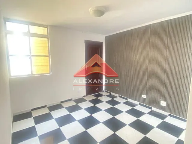 Apartamento 2 quartos e 1 banheiro, para alugar, no bairro Vila Industrial em São José dos Campos