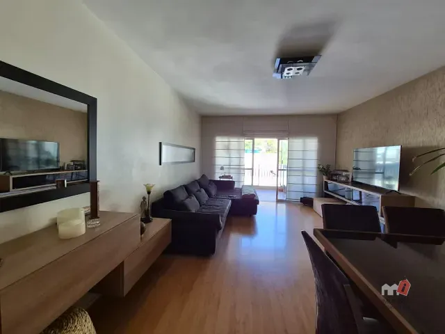 Apartamento 2 quartos e 4 banheiros, à venda, no bairro Coronel Veiga em Petrópolis