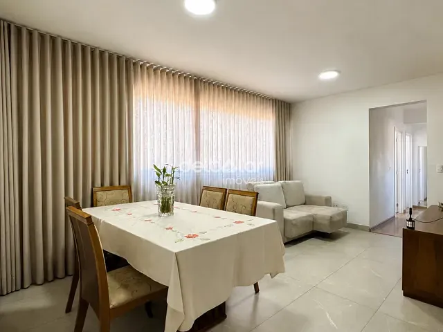 Apartamento com 80m² 3 quartos e 2 banheiros, para alugar, no bairro Candelária em Belo Horizonte
