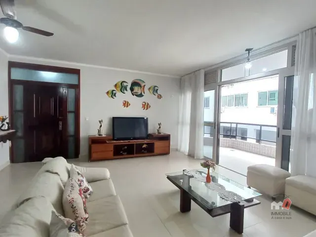 Apartamento 4 quartos e 2 banheiros, à venda ou para alugar, no bairro Algodoal em Cabo Frio