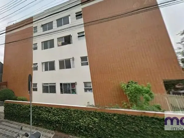 Apartamento com 76m² 2 quartos e 1 banheiro, para alugar, no bairro Centro em Curitiba