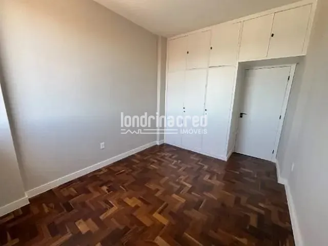 Apartamento 3 quartos e 3 banheiros, à venda, no bairro EDIFICIO CINZIA em Londrina