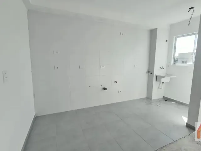 Apartamento 2 quartos e 1 banheiro, à venda, no bairro Atuba em Curitiba