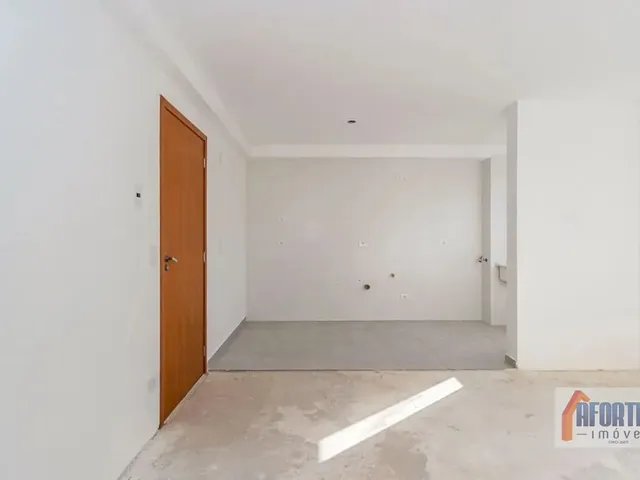 Apartamento 2 quartos e 1 banheiro, à venda, no bairro Atuba em Curitiba