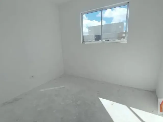 Apartamento 2 quartos e 1 banheiro, à venda, no bairro Atuba em Curitiba