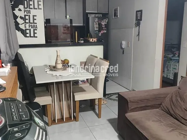 Apartamento 2 quartos e 1 banheiro, à venda, no bairro RESIDENCIAL LANIN em Cambé