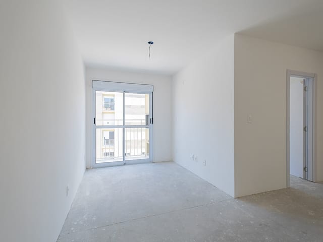 Apartamento com 62m² 2 quartos e 1 banheiro, para alugar, no bairro Fragata em Pelotas