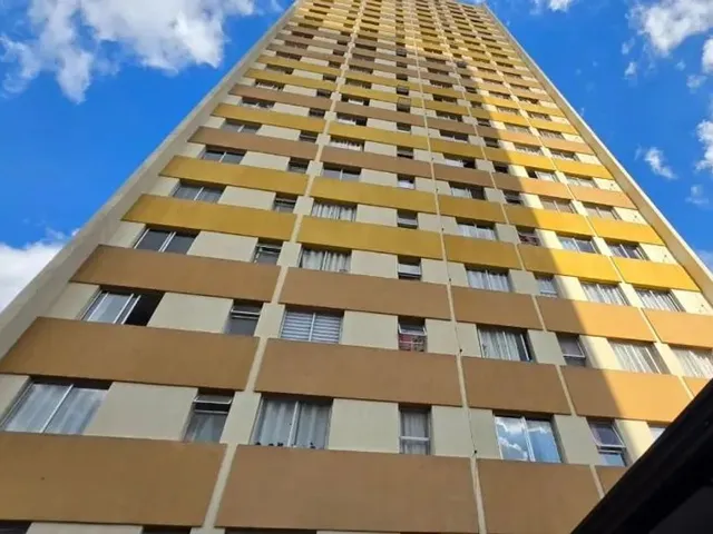 Apartamento 1 quarto e 1 banheiro, à venda, no bairro Centro em Curitiba