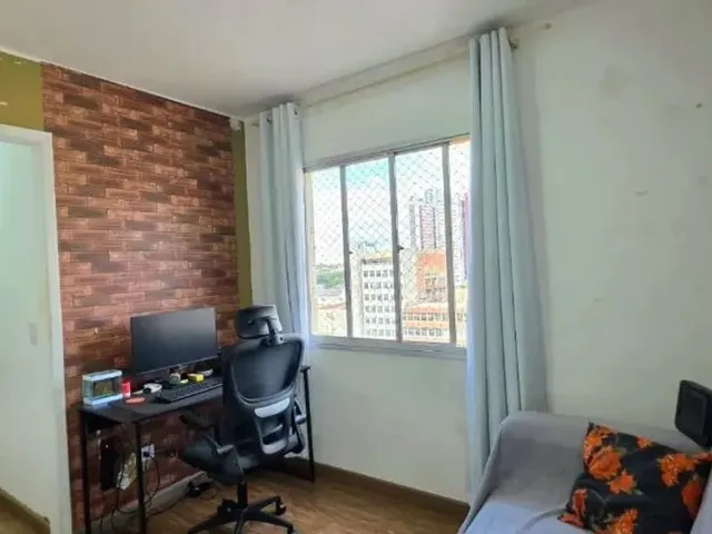 Apartamento 1 quarto e 1 banheiro, à venda, no bairro Centro em Curitiba