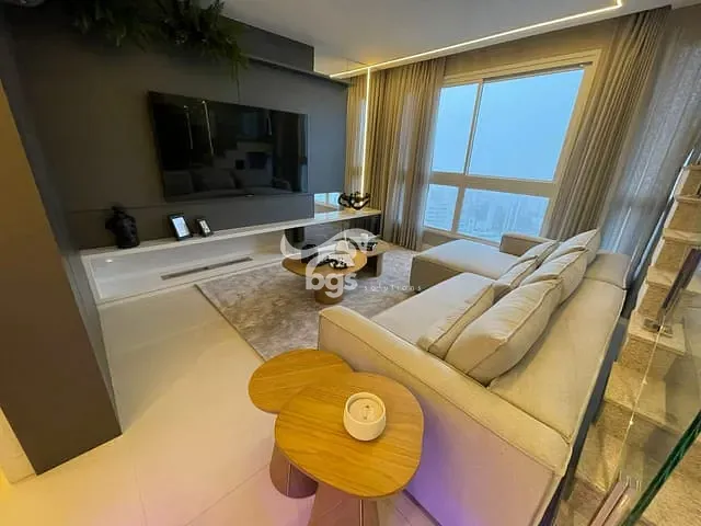 Apartamento com 347m² 3 quartos e 4 banheiros, à venda, no bairro Centro em Balneário Camboriú