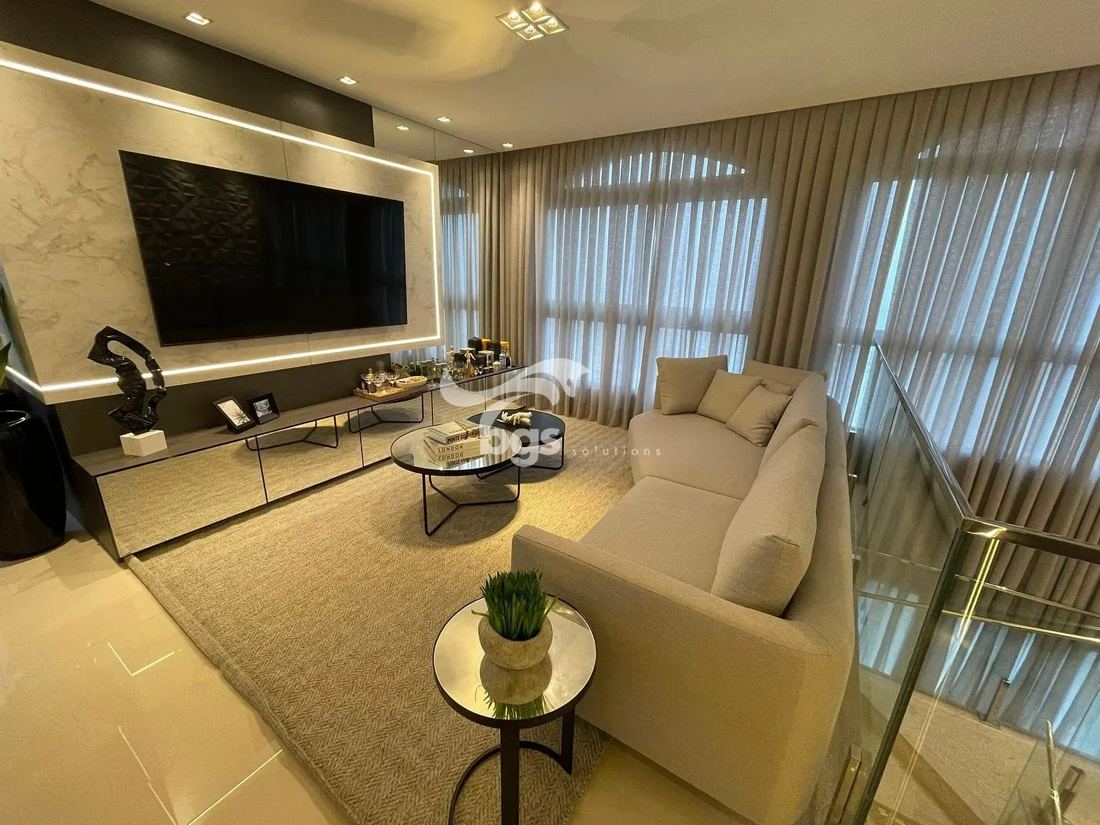 Apartamento, 3 quartos, 240 m² - Foto 1
