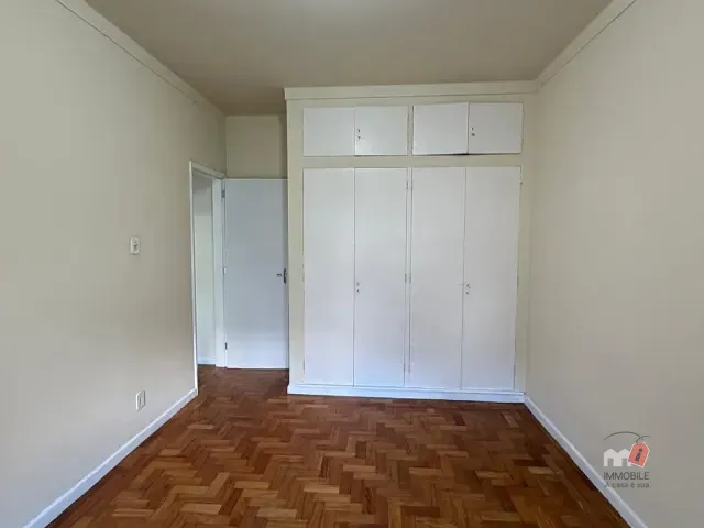 Apartamento 1 quarto e 1 banheiro, para alugar, no bairro Centro em Petrópolis
