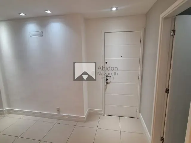 Apartamento com 86m² 2 quartos e 1 banheiro, para alugar, no bairro Vital Brasil em Niterói