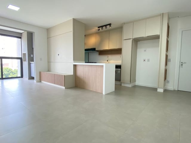 Foto do Apartamento - TAY RESIDENCE | Apartamento para locação com 3 Quartos (1 Suite), 2 vagas por R$6.490,00, Londrina, PR | Human Imóveis
