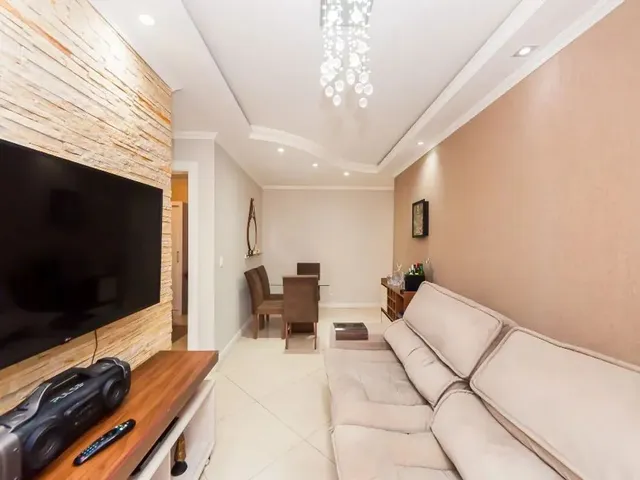 Apartamento 2 quartos e 1 banheiro, à venda, no bairro Campo Comprido em Curitiba